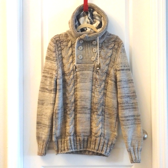 Leif Nelson Chunky Knit Sweater With Hood. - Picture 3 of 12